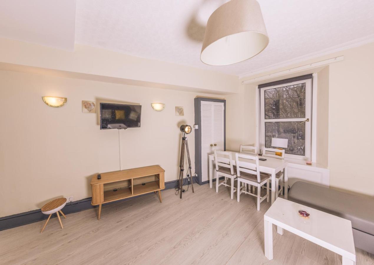 Old Town Central Apartments By The Meadows エディンバラ エクステリア 写真